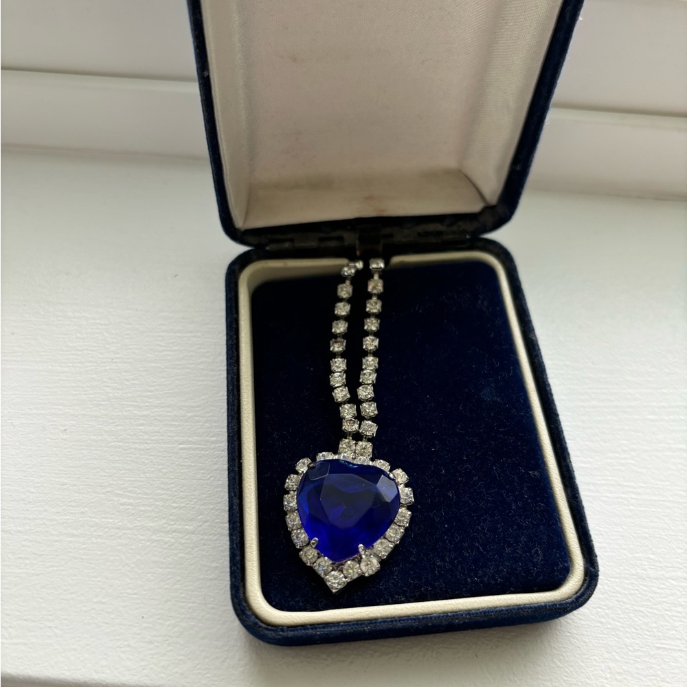 Heart of the Ocean Pendant Necklace